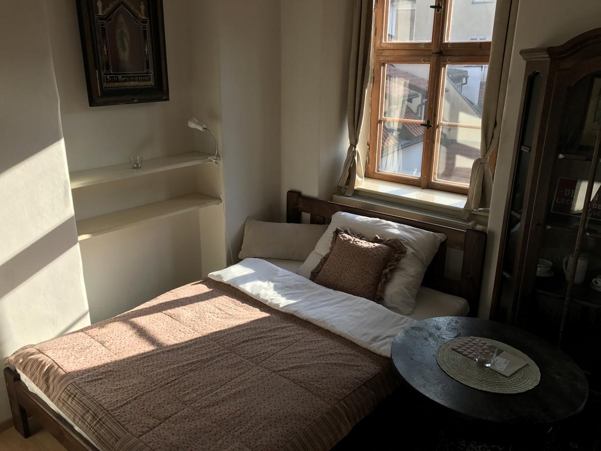 פראג Queen Bee Apartments מראה חיצוני תמונה